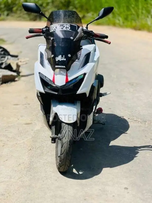 Senaro Click 150 2025 Motorbike (Used)