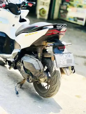 Senaro Click 150 2025 Motorbike (Used)