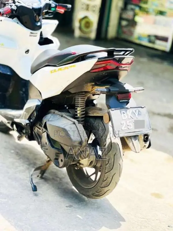 Senaro Click 150 2025 Motorbike (Used)