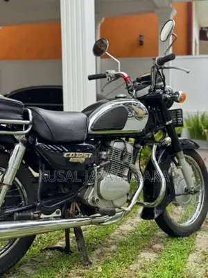 Honda CD125 1998 Motorbike (Used)