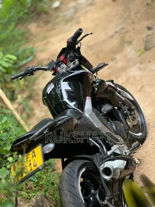 Yamaha FZ 2016 Motorbike (Used)