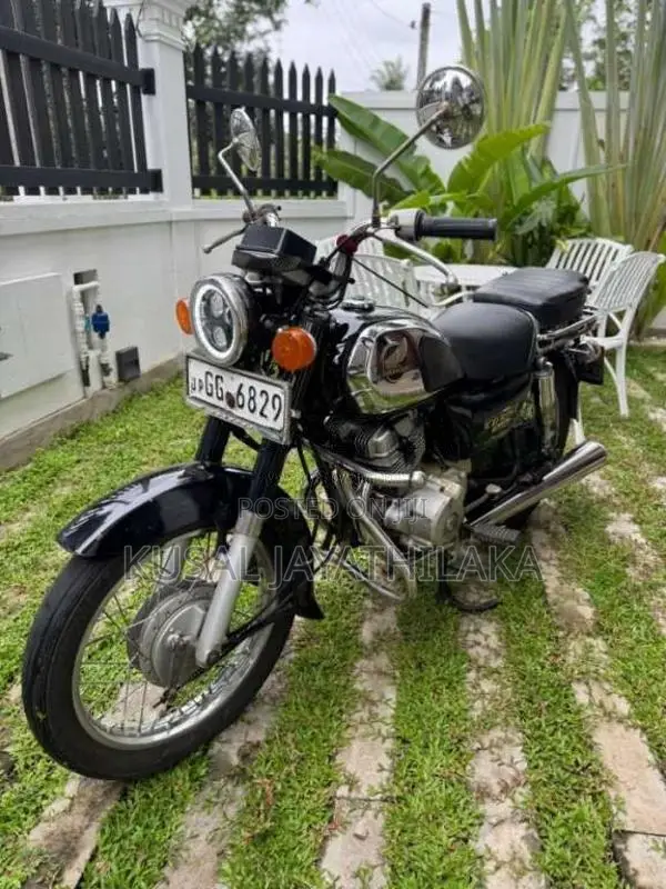 Honda CD125 1998 Motorbike (Used)