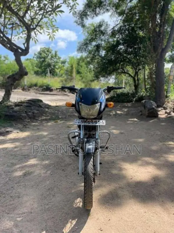Bajaj CT-100 2013 Motorbike (Used)
