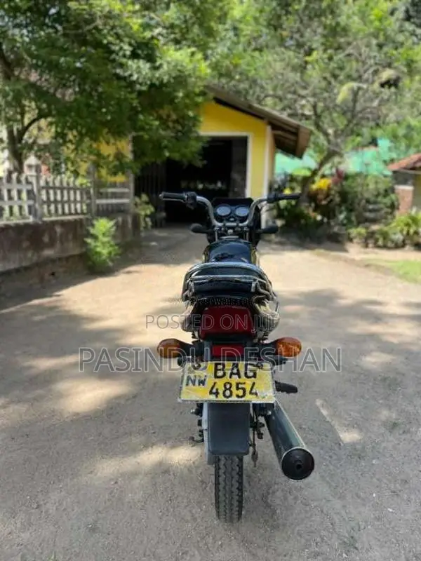 Bajaj CT-100 2013 Motorbike (Used)
