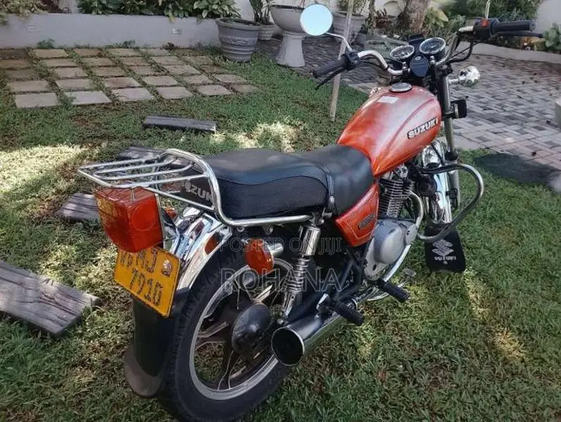 Suzuki GN125 H 2005 Motorbike (Used)