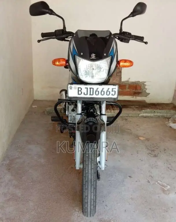 Bajaj CT-100 2023 Motorbike (Used)