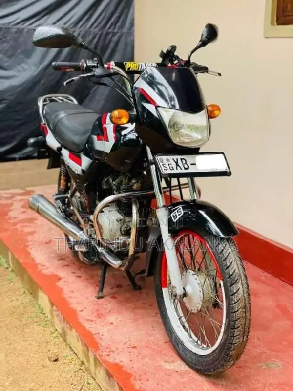 Bajaj CT-100 2011 Motorbike (Used)