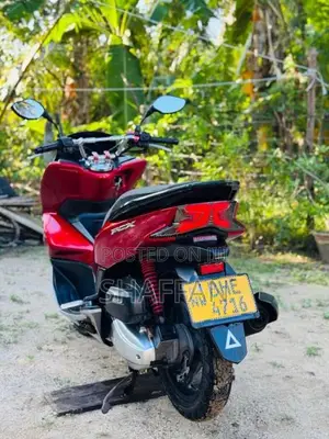 Honda Pcx 2017 Motorbike (Used)