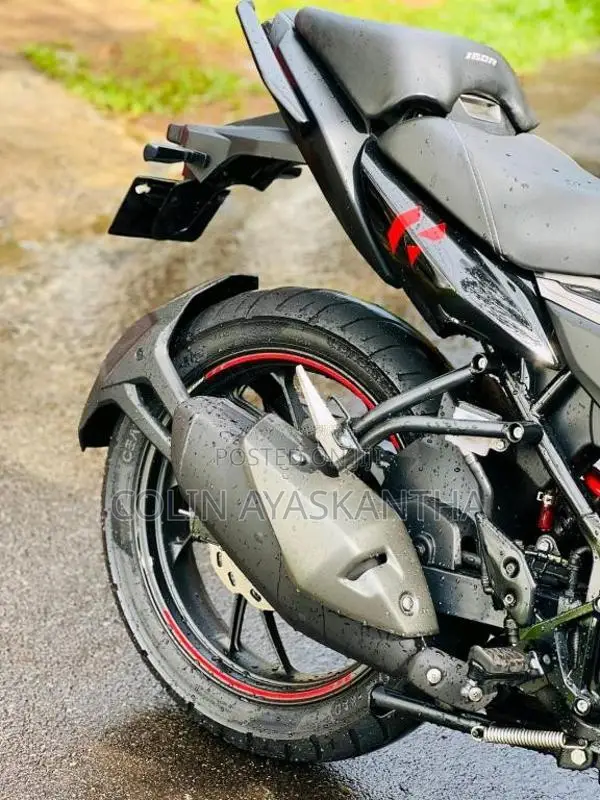 Hero Hunk 160R 2026 Motorbike (Used)