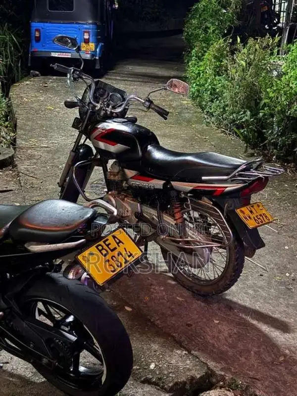 Bajaj CT-100 2011 Motorbike (Used)
