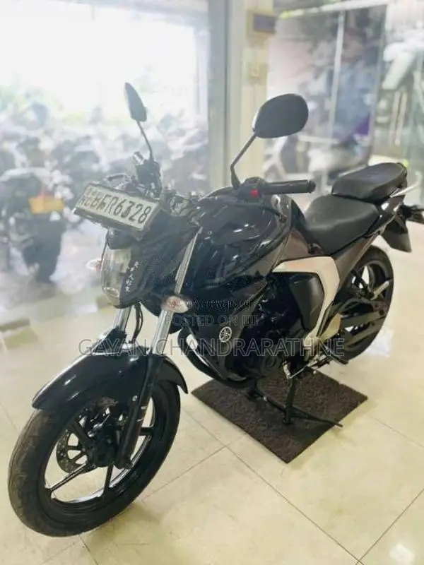 Yamaha Fz Version 2.0 2017 Motorbike (Used)