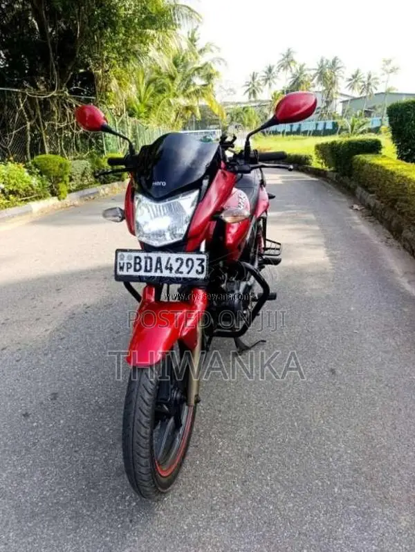 Hero Hunk 2017 Motorbike (Used)