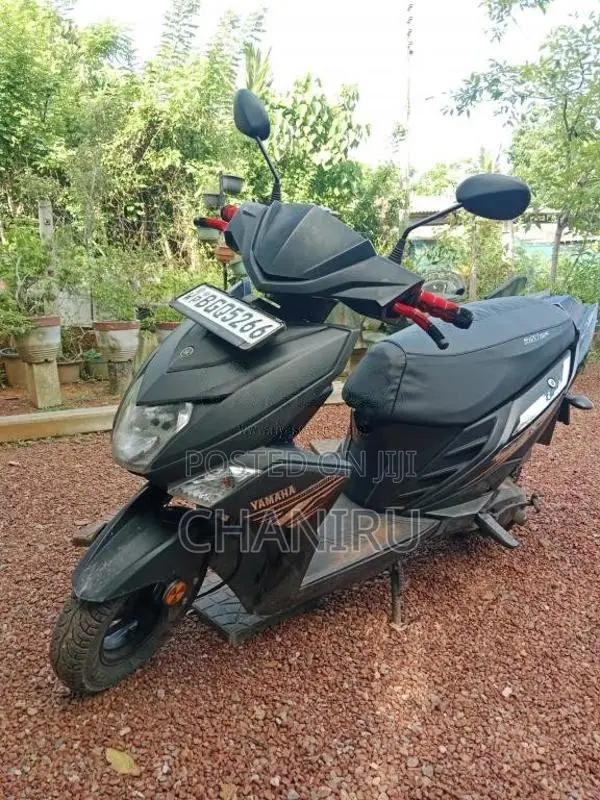 Yamaha ZR 2018 Motorbike (Used)