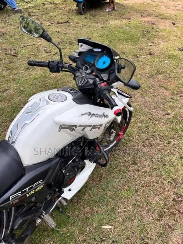 TVS Apache 2015 motorcycle (Used)