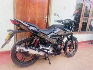 Hero-Honda Xtreme 2015 Motorbike (Used)