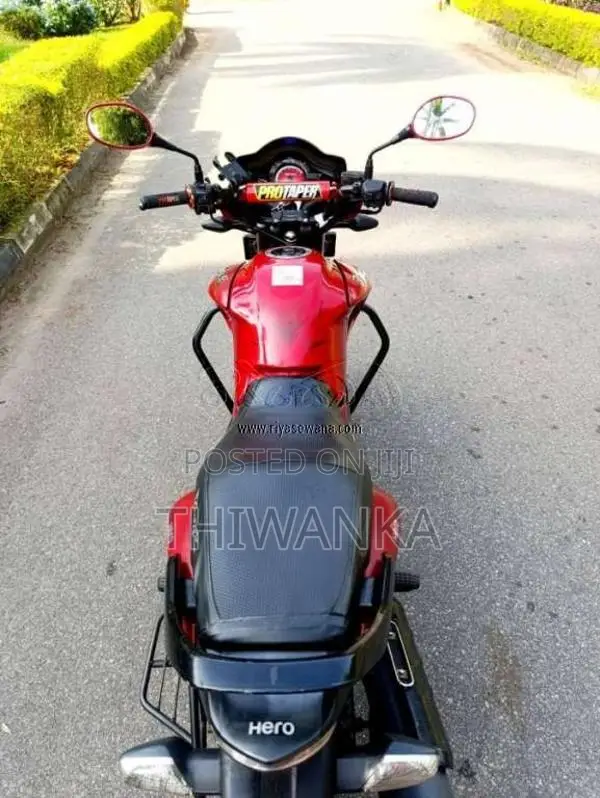 Hero Hunk 2017 Motorbike (Used)