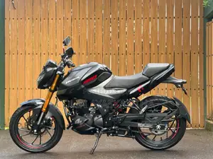Hero Hunk 160R 2026 Motorbike (Used)