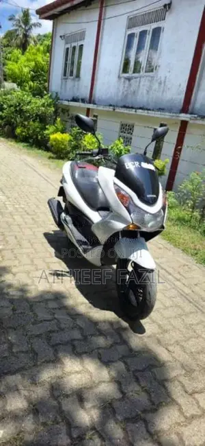Honda Pcx 125 2015 Motorbike (Used)