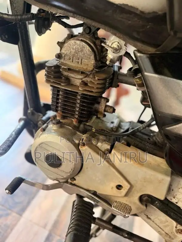 Bajaj CT-100 2012 Motorbike (Used)