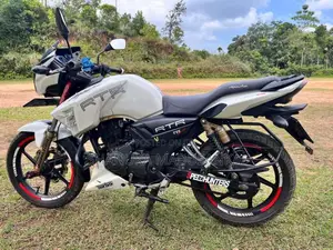 TVS Apache 2015 motorcycle (Used)