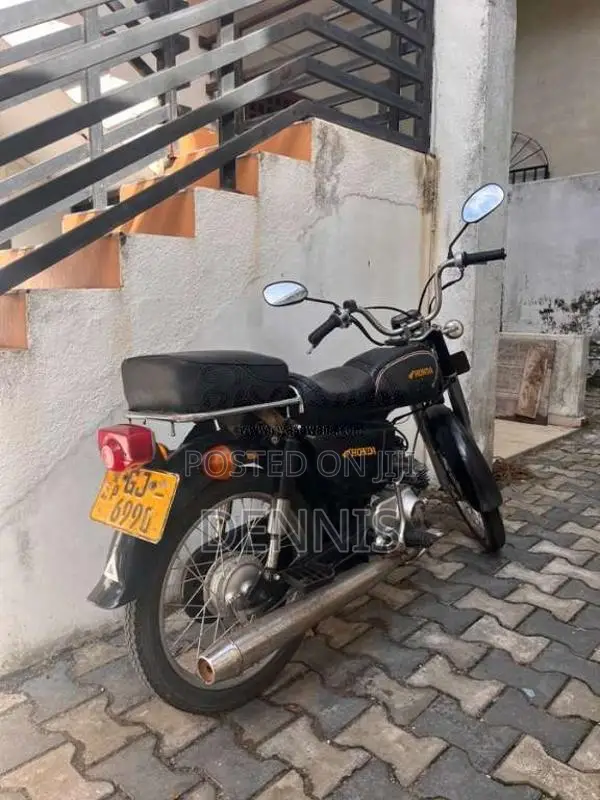 Honda CD 50 2002 Motorbike (Used)