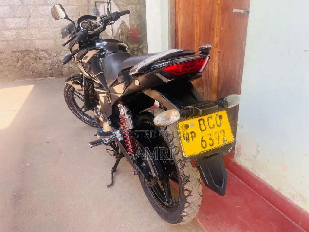 Hero-Honda Xtreme 2015 Motorbike (Used)