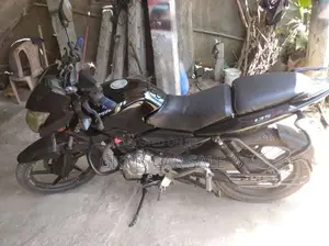 Bajaj Pulsar 2011 motorcycle (Used)