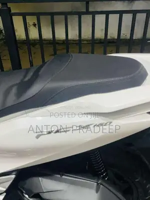 Honda Pcx 2025 Motorbike (Used)
