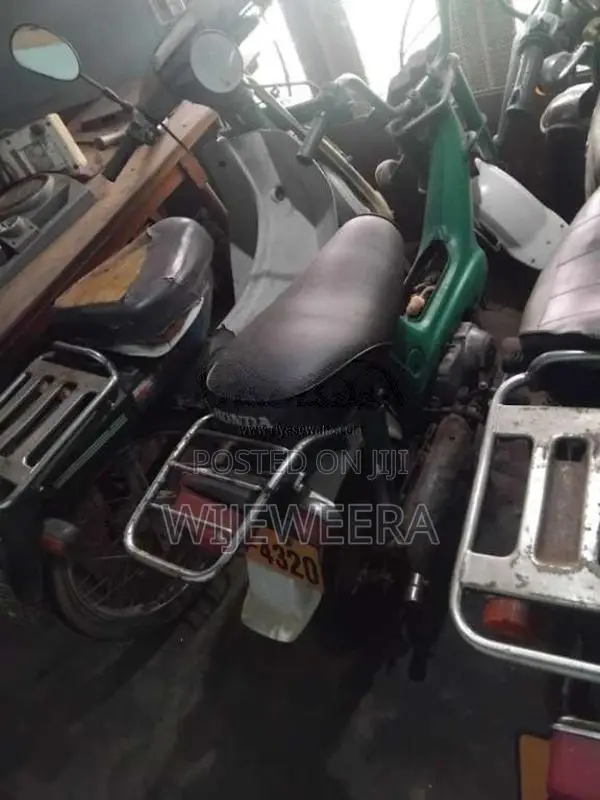 Honda Chaly 1995 Motorbike (Used)