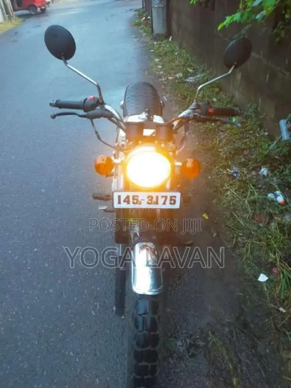 Honda CD125 1999 Motorbike (Used)