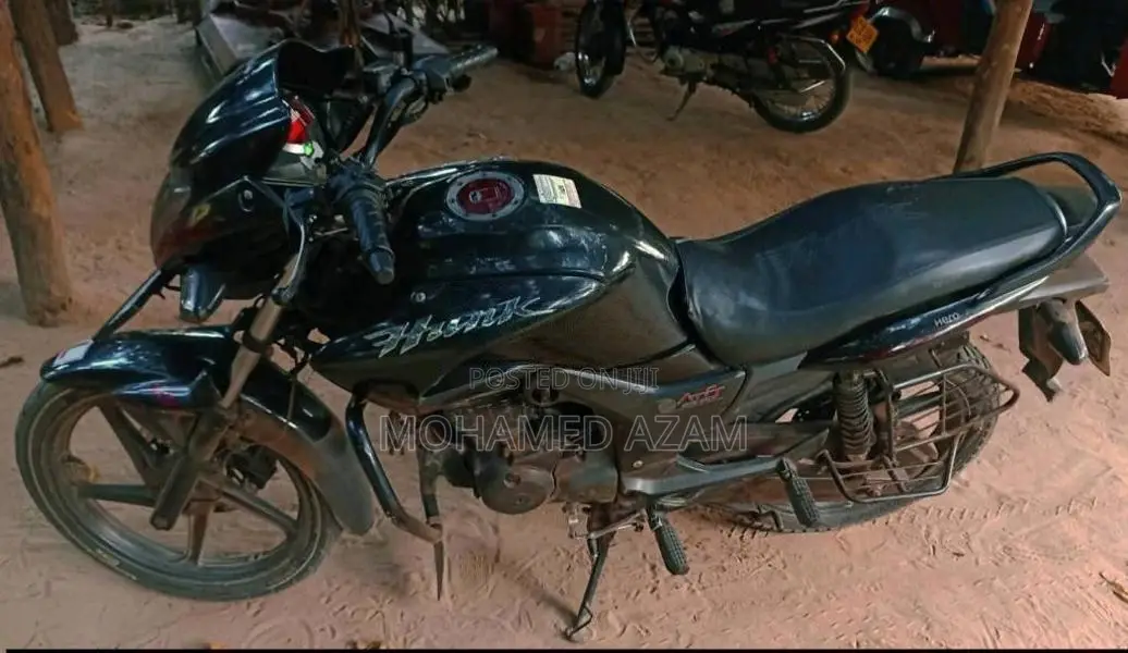 Hero Hunk 2017 Motorbike (Used)