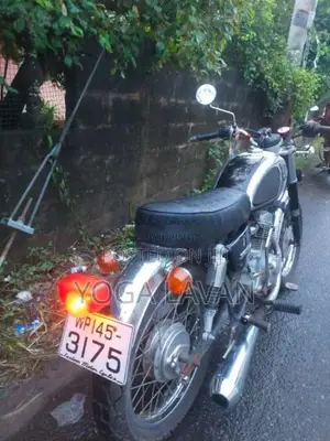 Honda CD125 1999 Motorbike (Used)