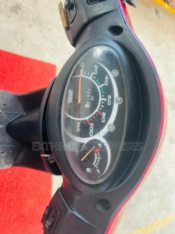 Hero Pleasure 2012 Motorbike (Used)