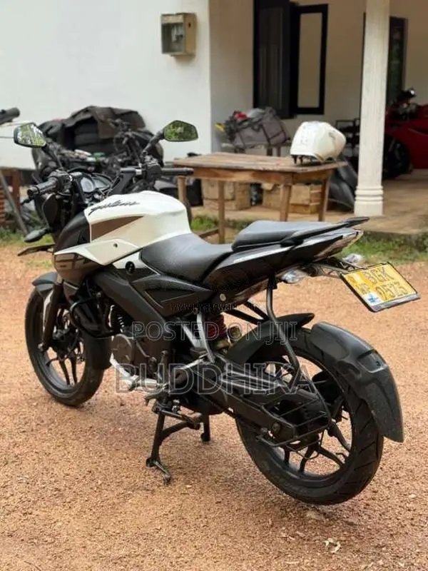 Bajaj Pulsar NS160 2018 Motorbike (Used)