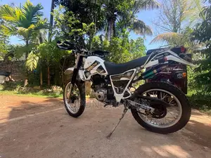 Yamaha Serow 2000 Motorbike (Used)