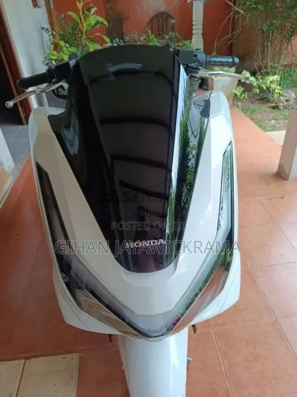 Honda Pcx 125cc 2025 Motorbike Brand New