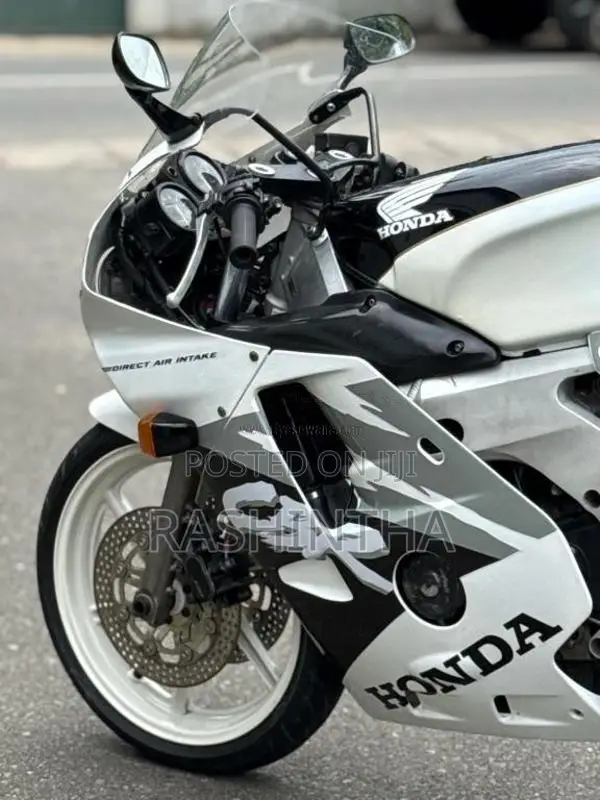 Honda Cbr 250rr Gullarm 2011 Motorbike (Used)