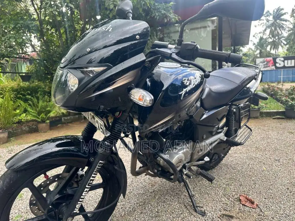 Bajaj Pulsar 2016 Motorbike (Used)