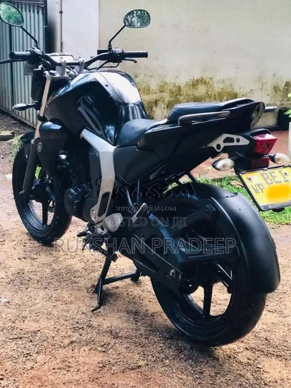 Yamaha Fz Version 2.0 2016 Motorbike (Used)
