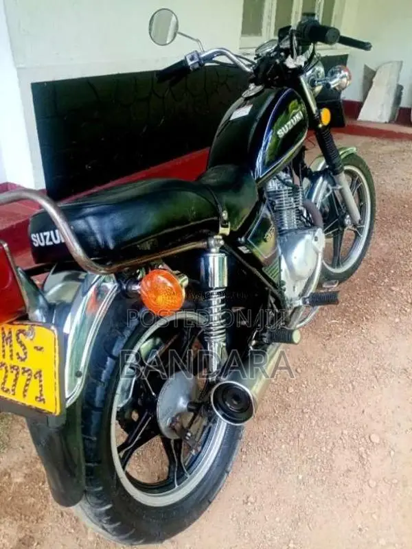 Suzuki GN125 2006 Motorbike (Used)