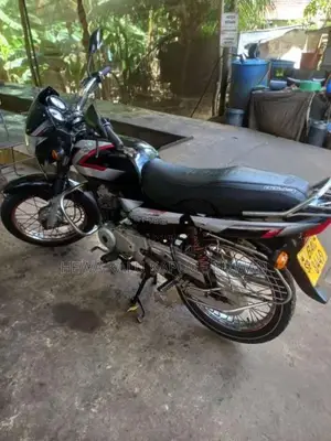 Bajaj CT-100 2013 Motorbike (Used)