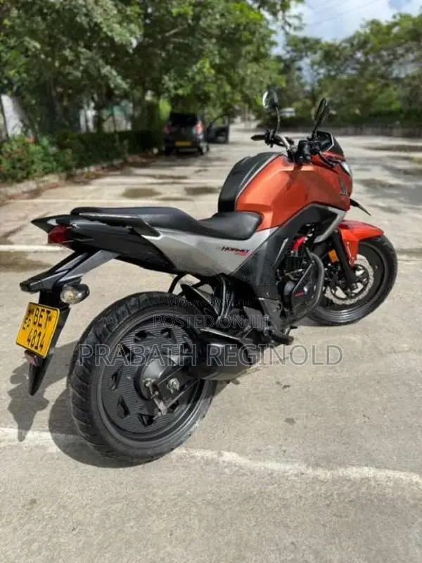 Honda Cb Hornet 2016 Motorbike (Used)
