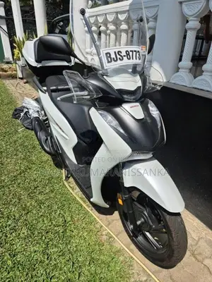 Honda SH 150 2025 Motorbike (Used)