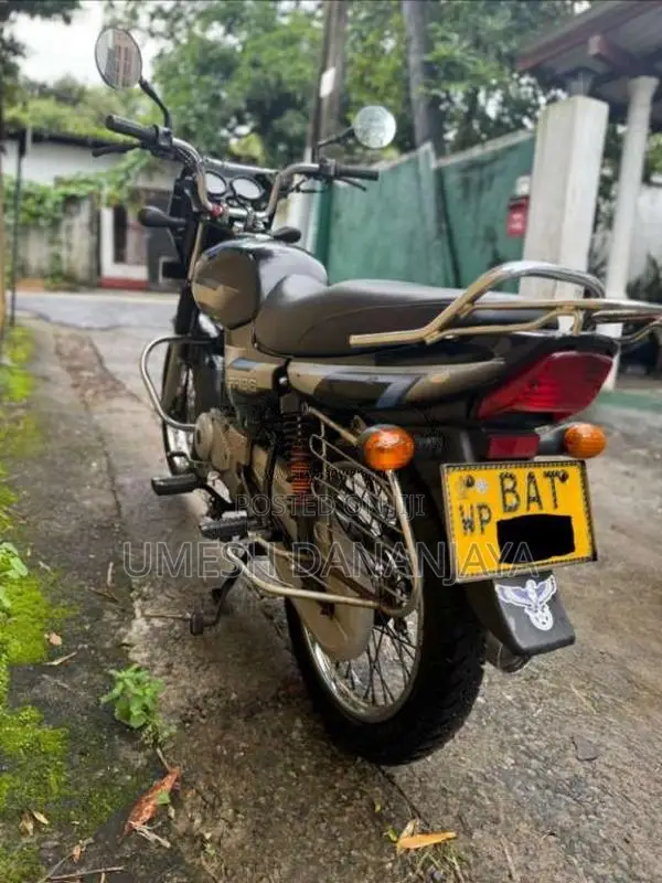 Bajaj CT-100 2014 Motorbike (Used)