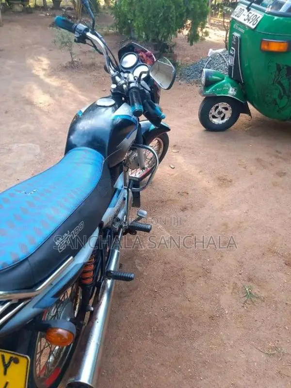 Bajaj CT-100 2014 Motorbike (Used)