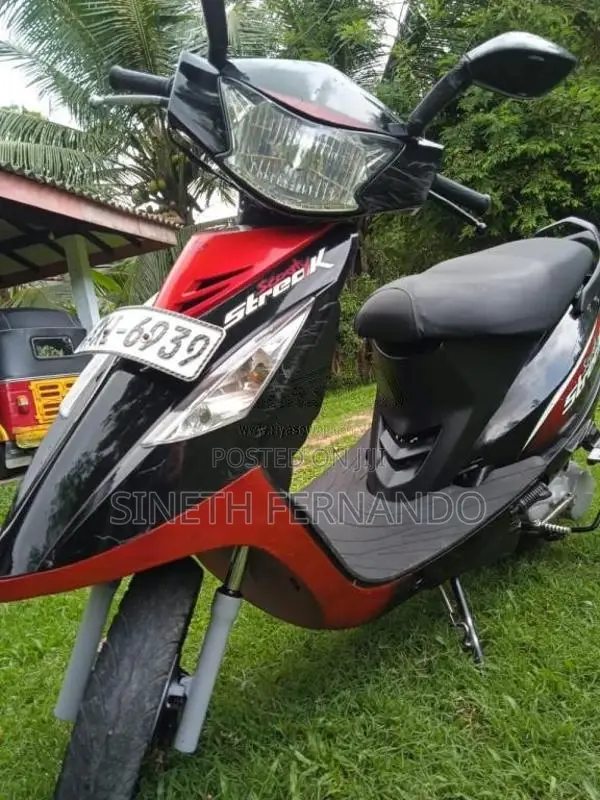 TVS Scooty Streak 2011 Motorbike (Used)