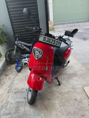 Yadea M6 2024 Motorbike (Used)