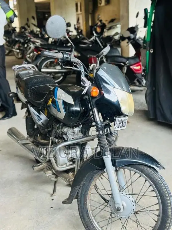 Bajaj CT-100 2014 Motorbike (Used)