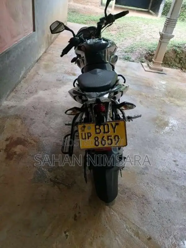 Bajaj Pulsar N150 2017 Motorbike (Used)
