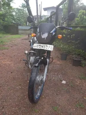 Bajaj CT-100 2016 Motorbike (Used)